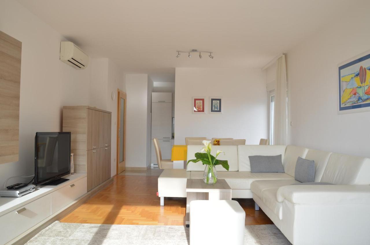 Apartment Silvija Sea View Umago Esterno foto